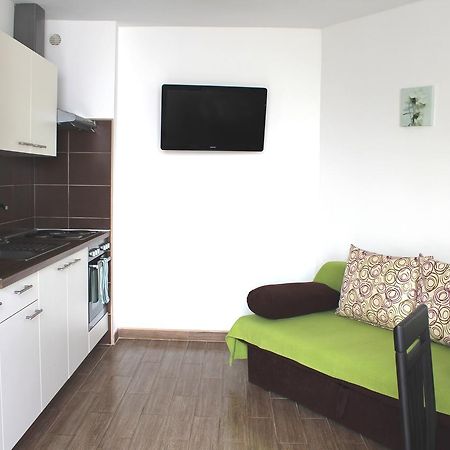 Apartment Maja Krk Town Bagian luar foto