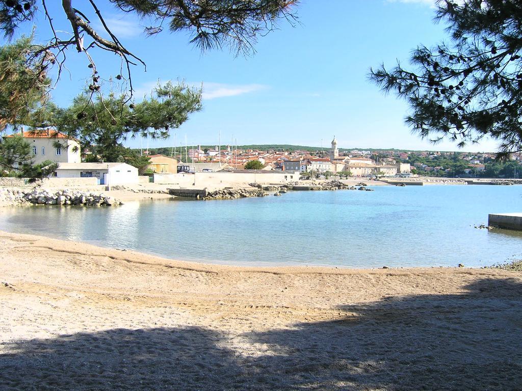 Apartment Maja Krk Town Bagian luar foto