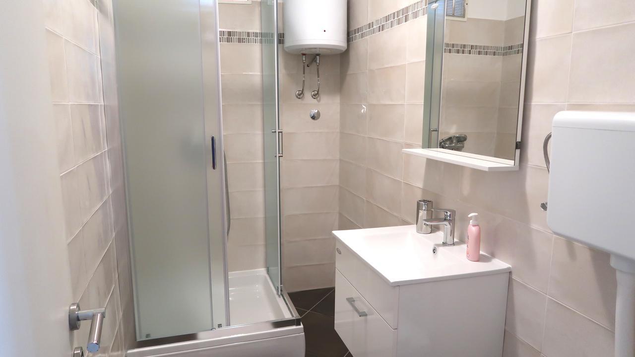 Apartment Maja Krk Town Bagian luar foto